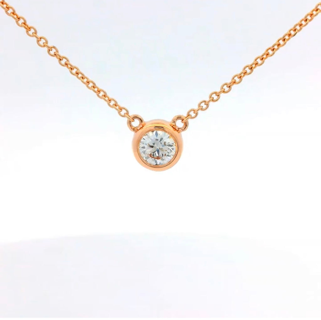 Delikatna zawieszka z 2ct diamentem laboratoryjnym w złocie próby 585