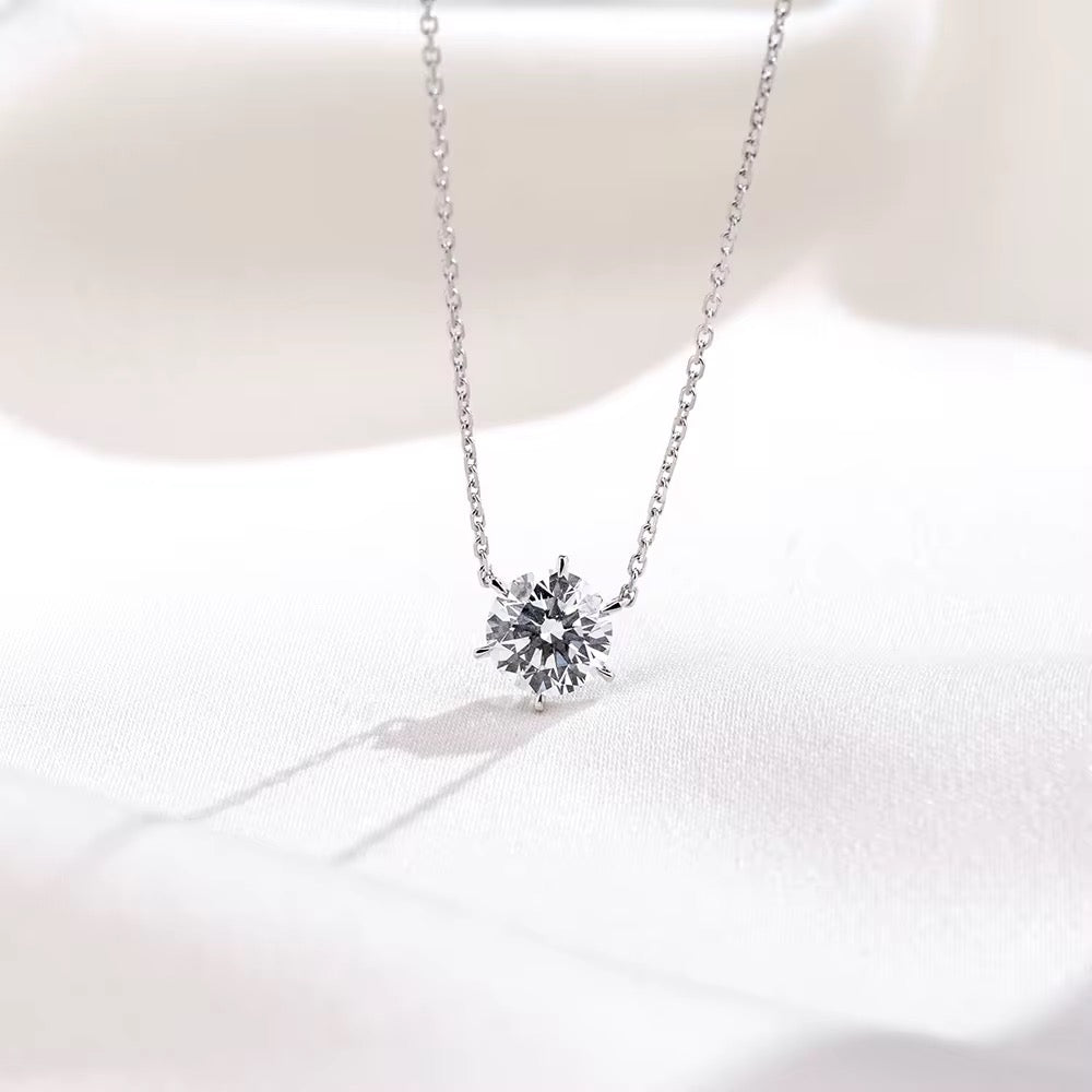 Naszyjnik z diamentem laboratoryjnym o masie 2ct