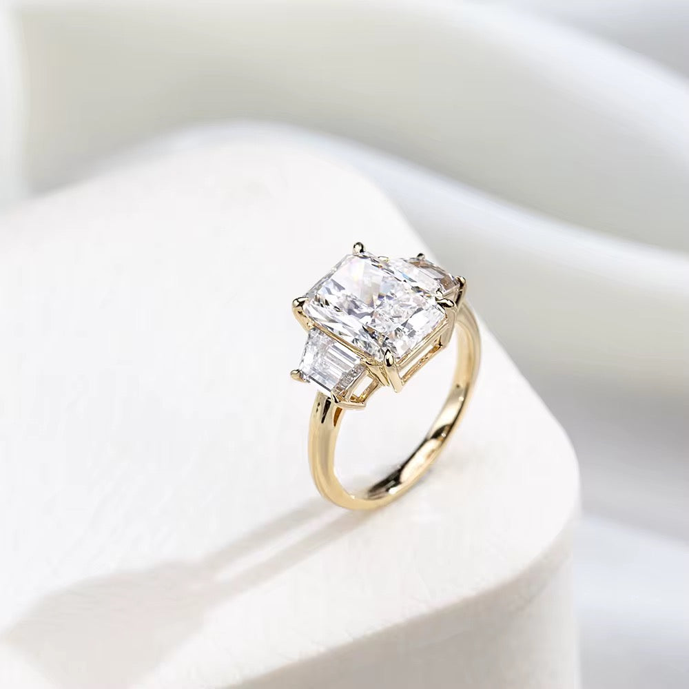 Pierścionek z 4ct diamentem laboratoryjnym