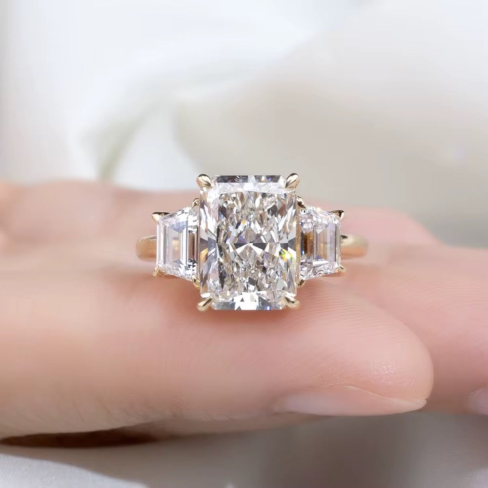 Pierścionek z 4ct diamentem laboratoryjnym